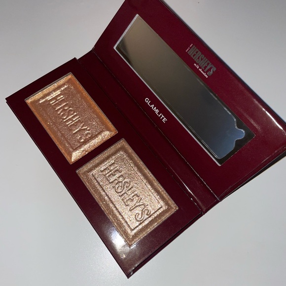 Glamlite Hershey’s Milk Chocolate Face & Body Bronzer - Picture 5 of 7